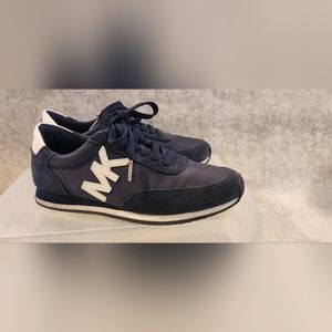 Micheal Kors fashion sneaker